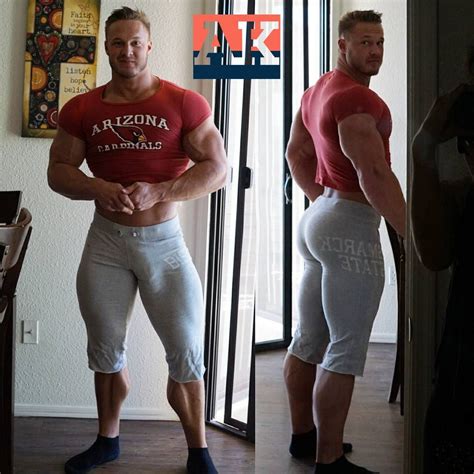 gay porn bodybuilder bottom|Bodybuilder bottom fucked .